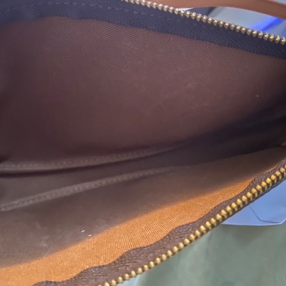 Louis Vuitton Accessory Pouch - Picture 7 of 7